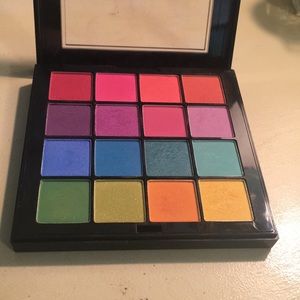 NYX eyeshadow palette